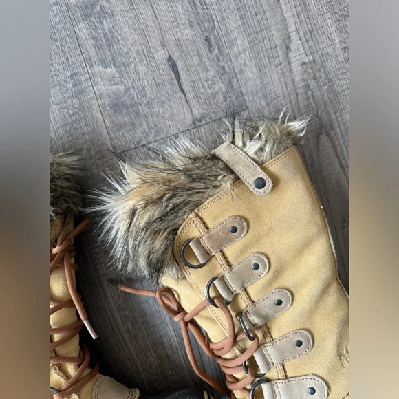 Sorel Joan of Arctic Waterproof- Honest Beige - Picture 5 of 10